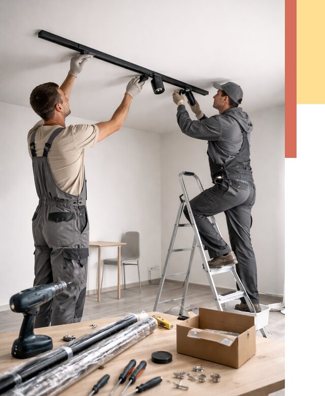 Установка трековых светильников в натяжной потолок в Выксе от 4355 руб. | ОТДЕЛОЧНИК-Вкс